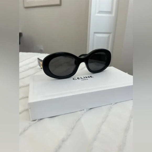 Celine Triomphe Oval Sunglasses Black - Picture 2 of 5